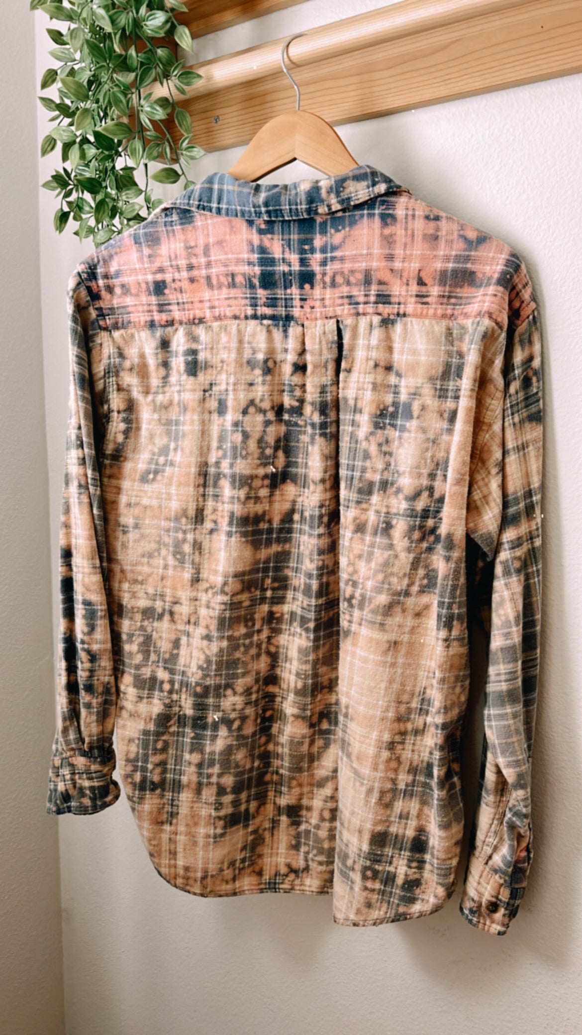 Bleached Flannel Men’s LARGE