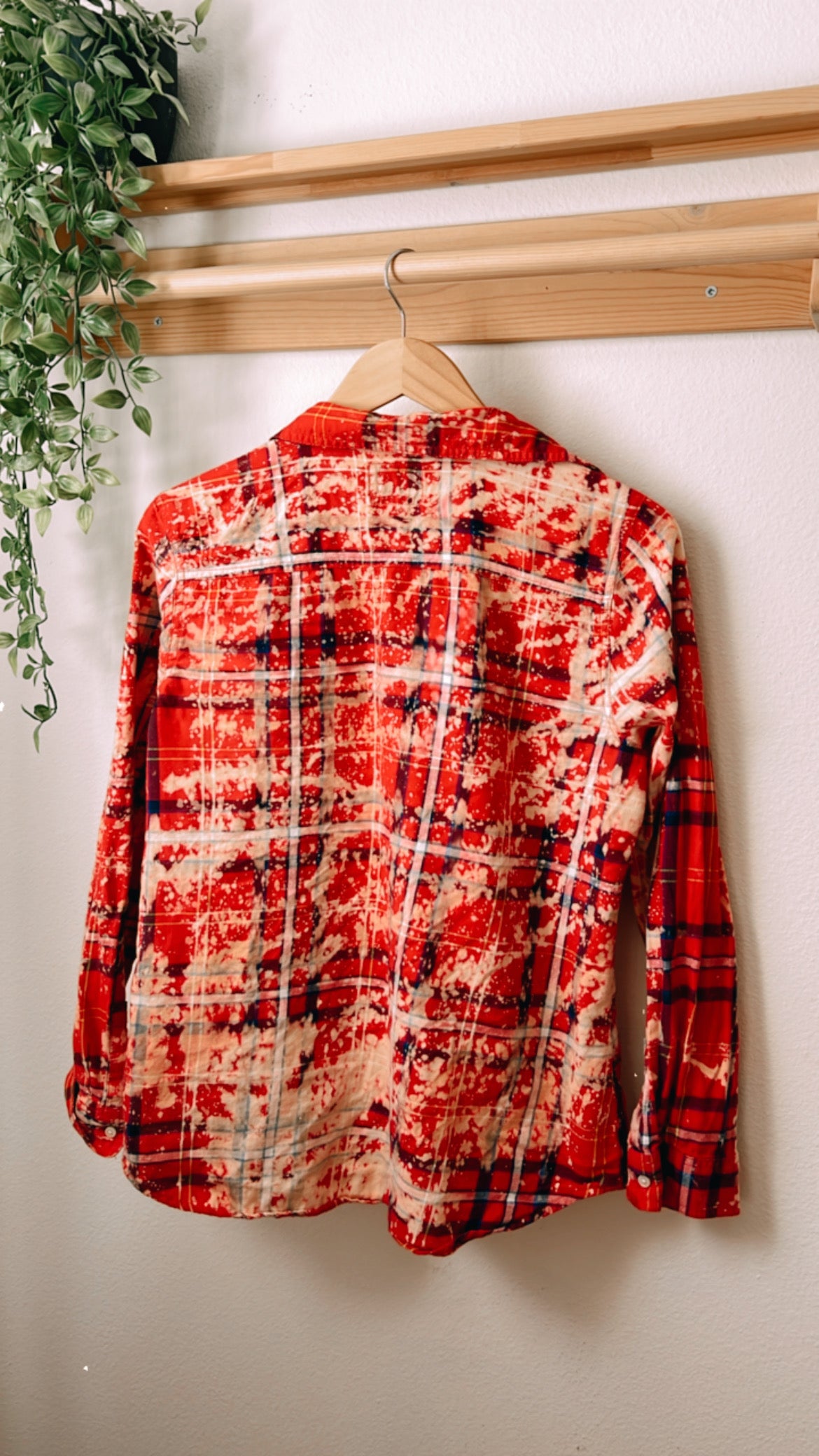 Bleached Flannel Women’s LARGE